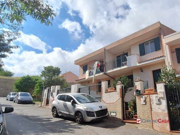 casa indipendente in vendita a Messina in zona Gazzi