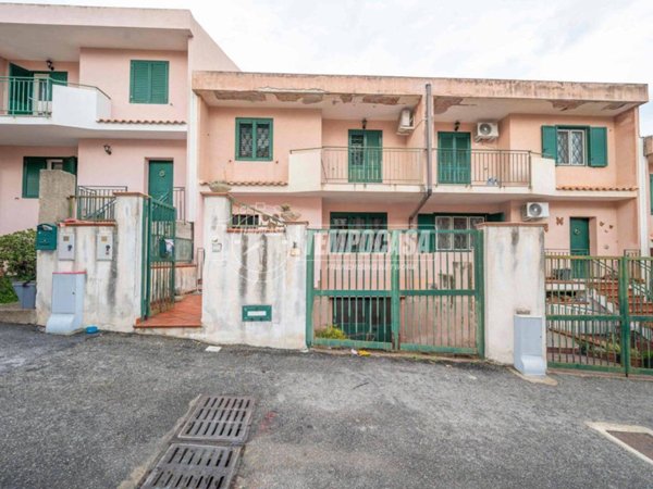 casa indipendente in vendita a Messina in zona Contesse