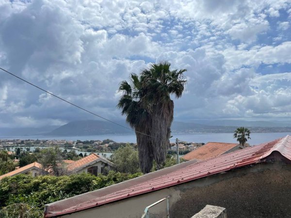 casa indipendente in vendita a Messina in zona Ganzirri