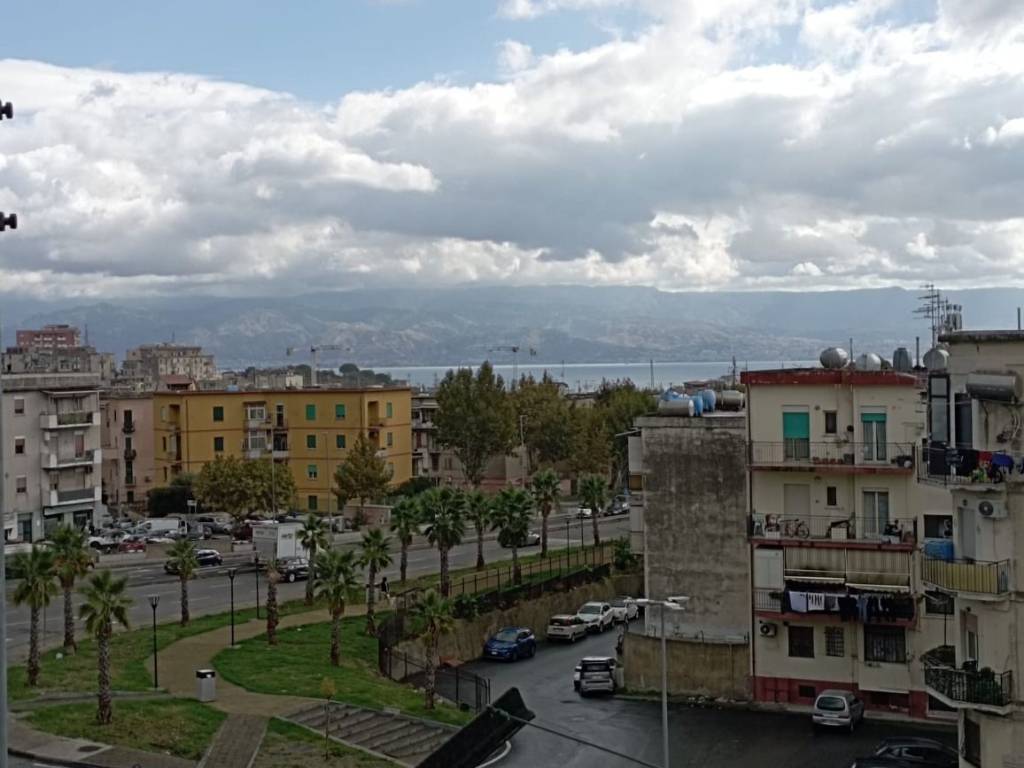 appartamento in vendita a Messina in zona Gazzi