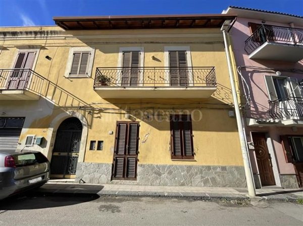 appartamento in vendita a Messina in zona Mili Marina