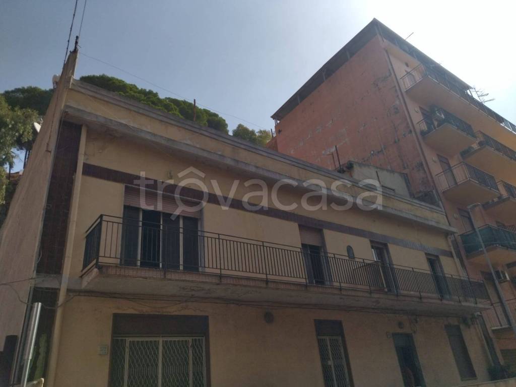 appartamento in vendita a Messina in zona Gazzi