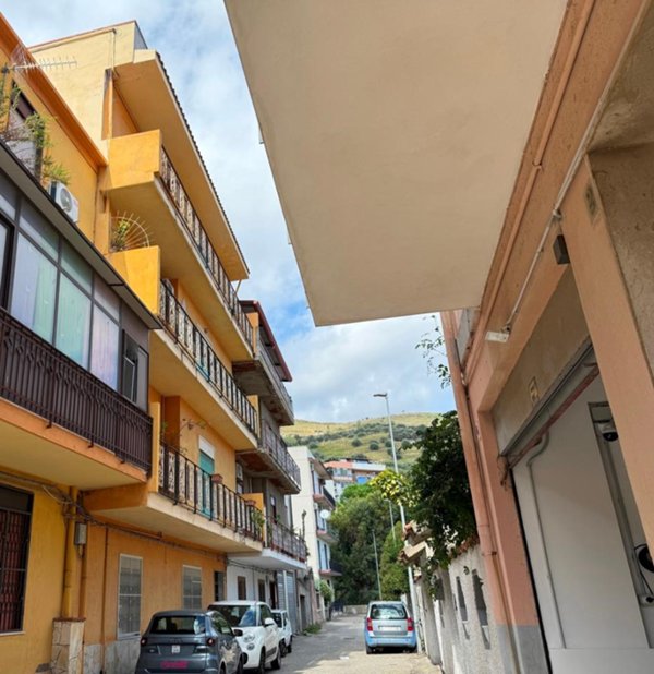 appartamento in vendita a Messina in zona Larderia