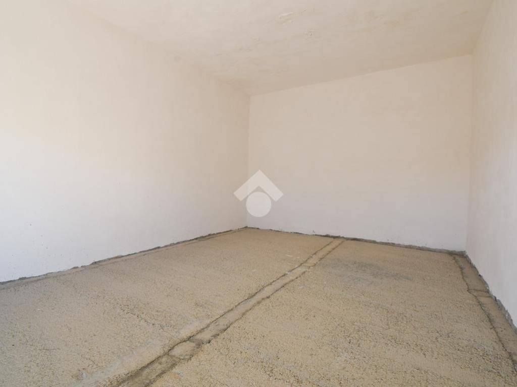 locale commerciale in vendita a Messina