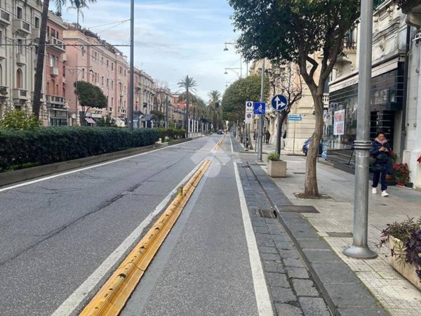 negozio in vendita a Messina in zona Centro Storico
