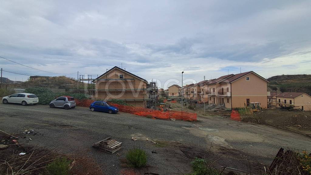 casa indipendente in vendita a Messina in zona Camaro