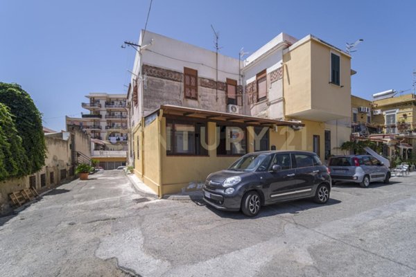 appartamento in vendita a Messina in zona Contesse