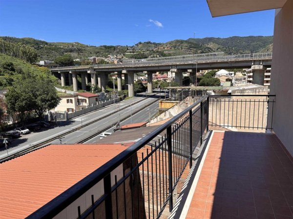 appartamento in vendita a Messina in zona Camaro