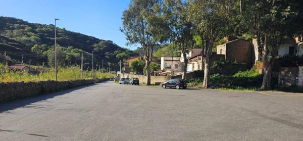 negozio in vendita a Messina in zona Salice