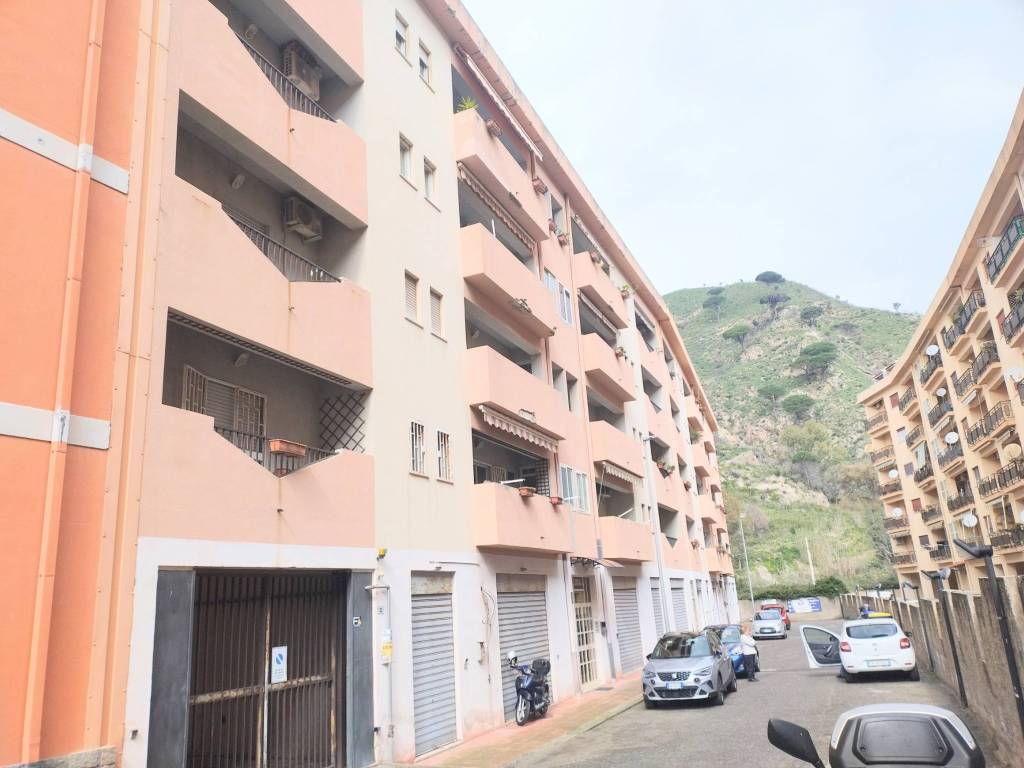 appartamento in vendita a Messina in zona San Licandro