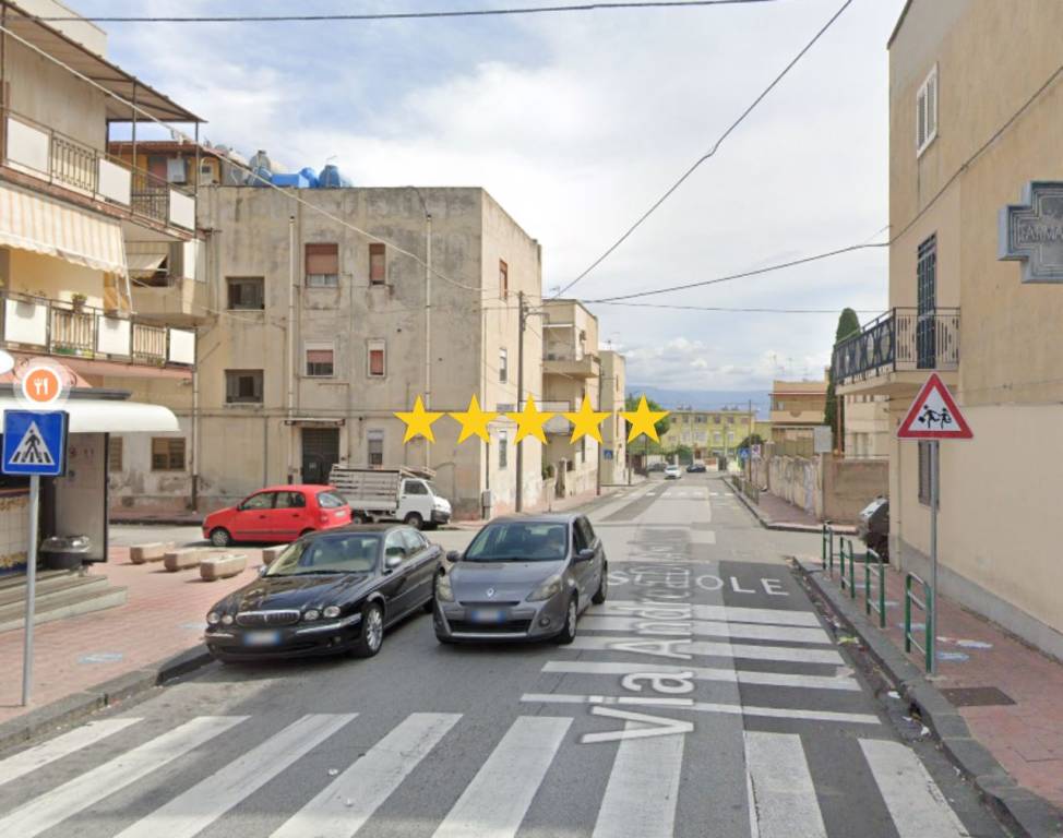 appartamento in vendita a Messina in zona Gazzi