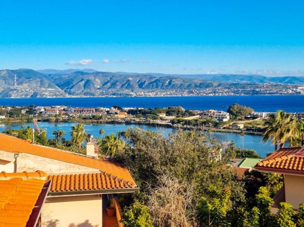 casa indipendente in vendita a Messina in zona Ganzirri