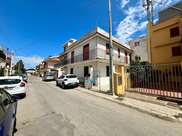casa indipendente in vendita a Messina in zona Ganzirri