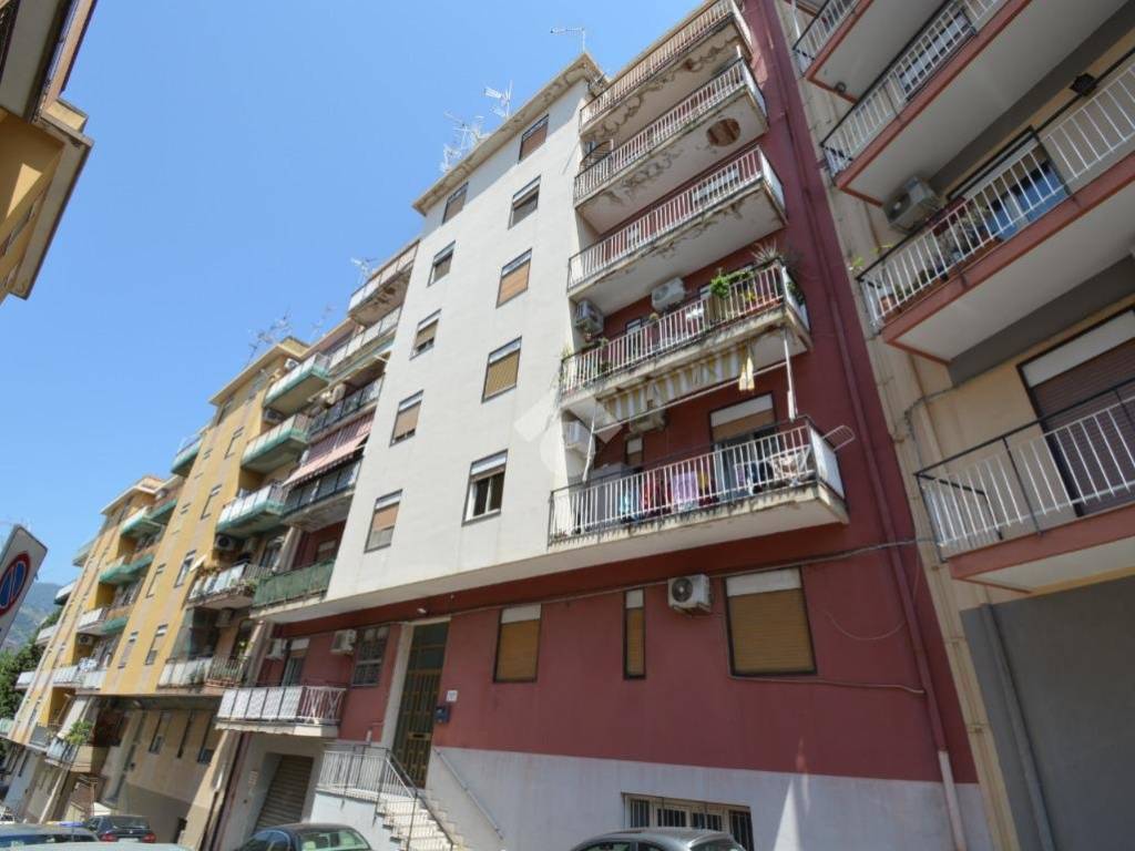 appartamento in vendita a Messina in zona Centro Storico