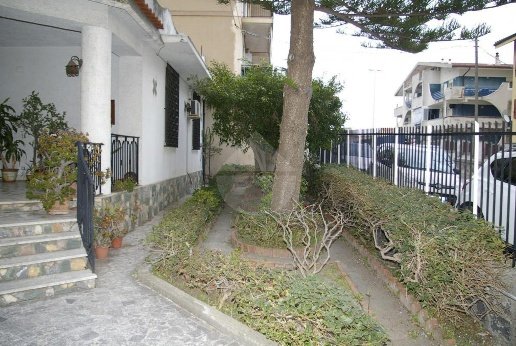 appartamento in vendita a Messina in zona Mili Marina