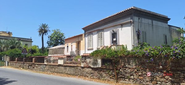 casa indipendente in vendita a Messina