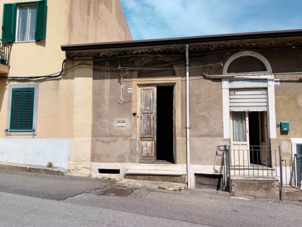 casa indipendente in vendita a Messina