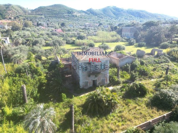 casa indipendente in vendita a Messina in zona Spartà