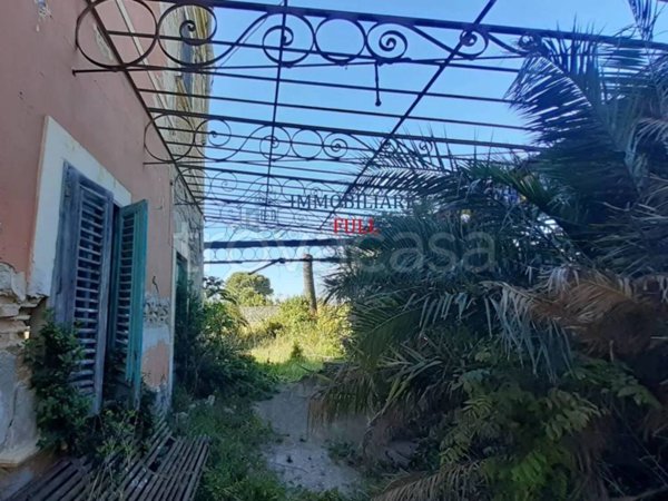 casa indipendente in vendita a Messina in zona San Saba