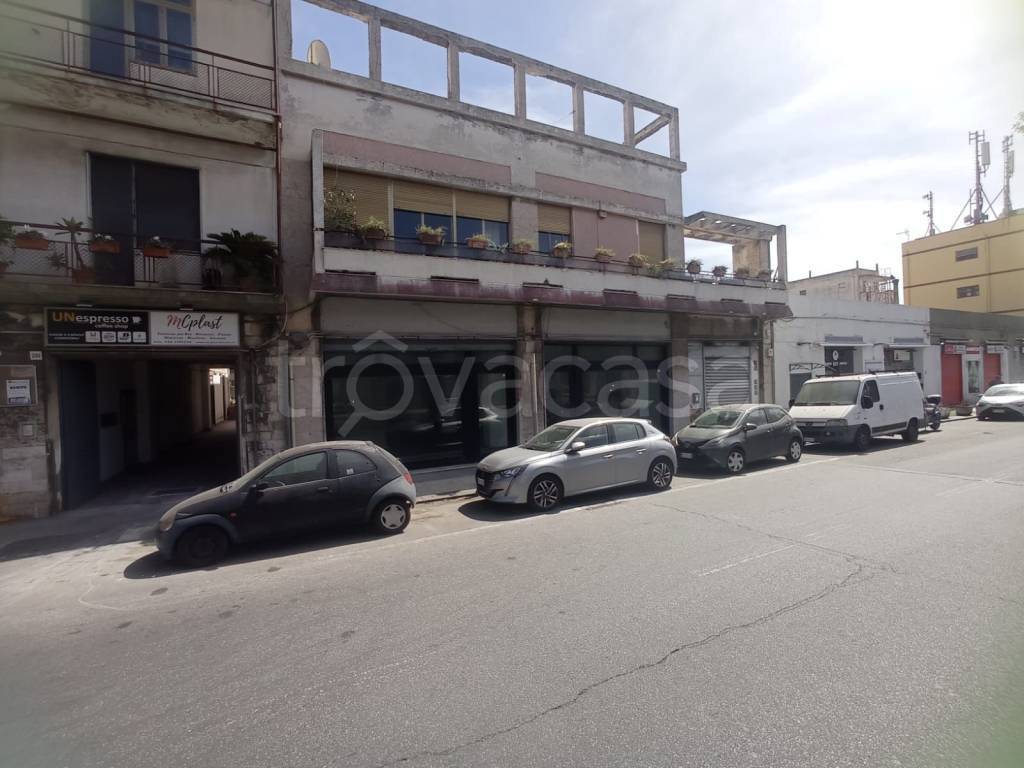 negozio in vendita a Messina