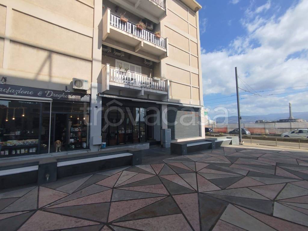 negozio in vendita a Messina in zona Centro Storico