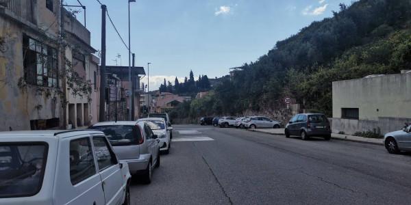 negozio in vendita a Messina in zona Larderia