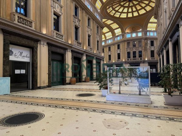 negozio in vendita a Messina