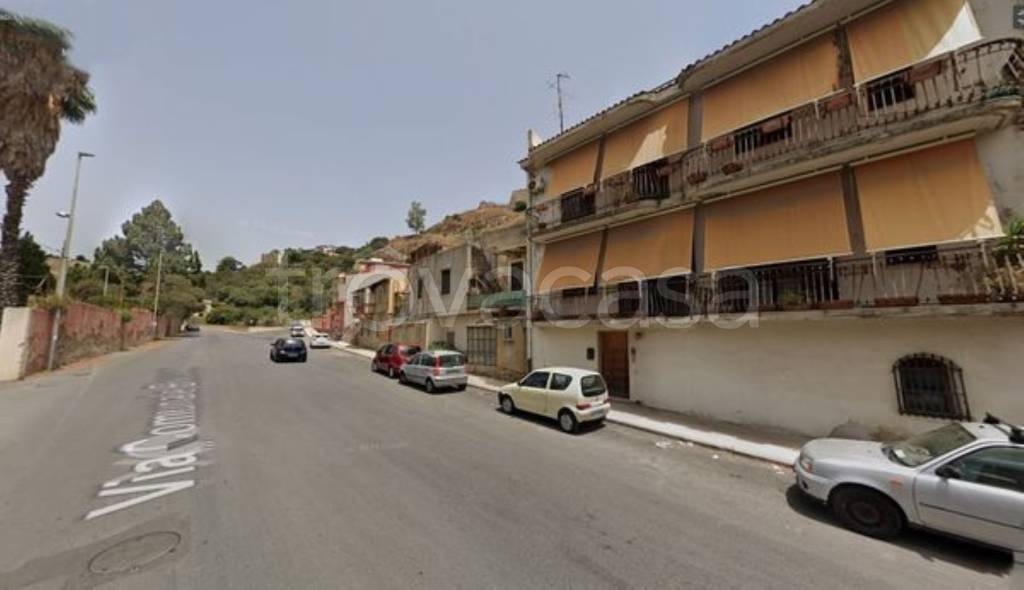 casa indipendente in vendita a Messina