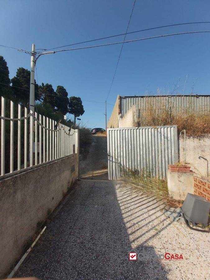 casa indipendente in vendita a Messina in zona Faro Superiore