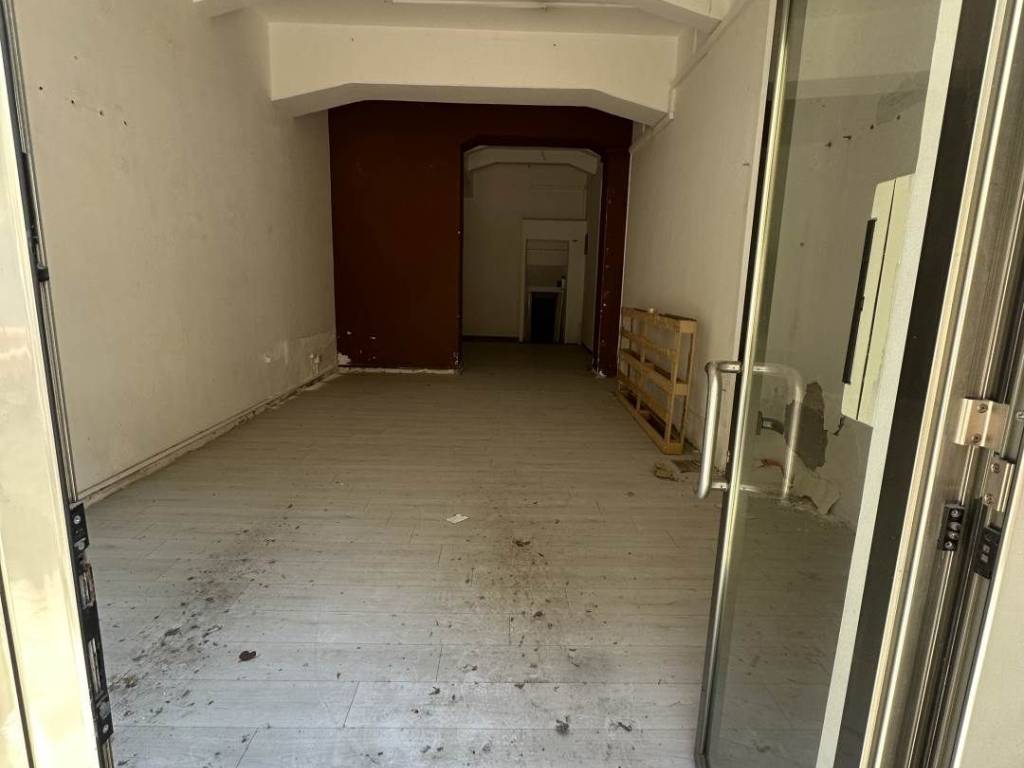 negozio in vendita a Messina in zona Centro Storico