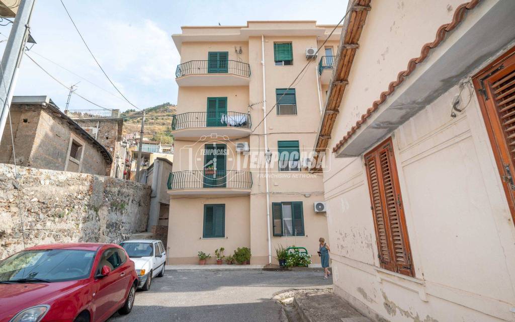 appartamento in vendita a Messina in zona Santa Margherita