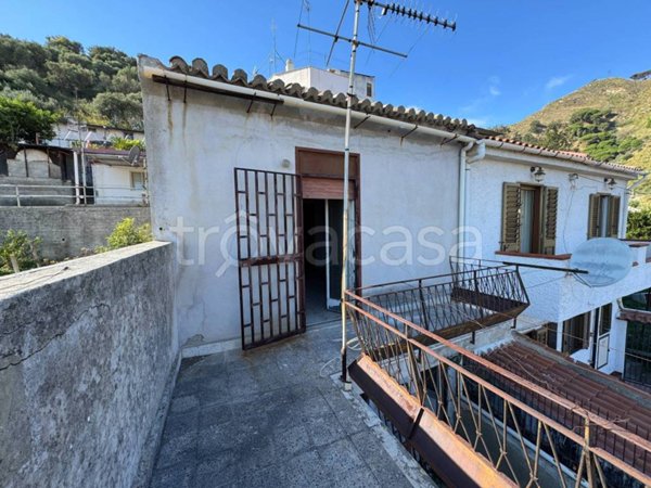 casa indipendente in vendita a Messina in zona Bordonaro