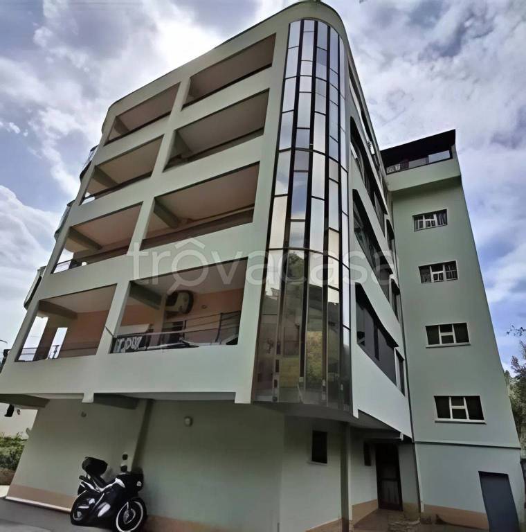 appartamento in vendita a Messina in zona Camaro