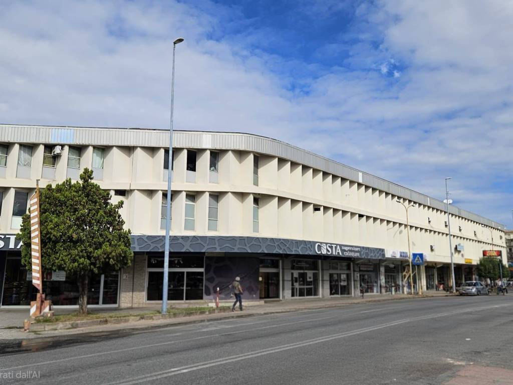 negozio in vendita a Messina in zona Minissale