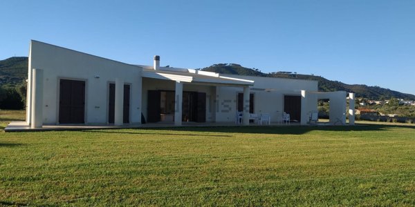 casa indipendente in vendita a Messina in zona Spartà