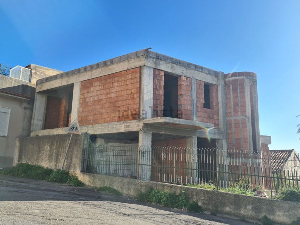 casa indipendente in vendita a Messina