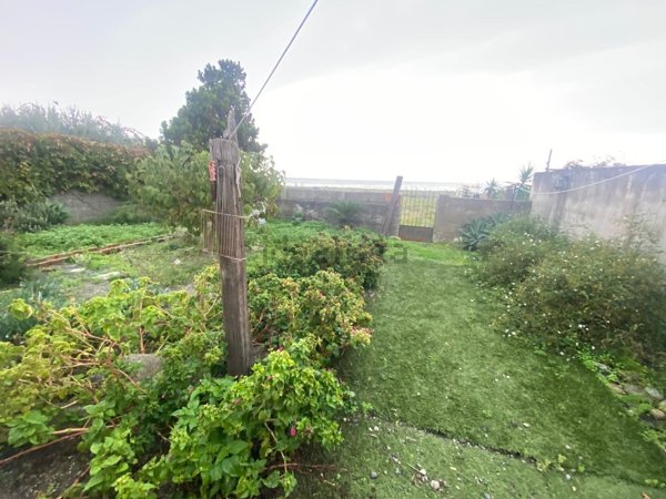 appartamento in vendita a Messina in zona Galati / Mili San Marco