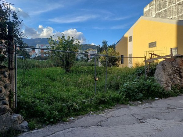 casa indipendente in vendita a Messina in zona Santa Margherita
