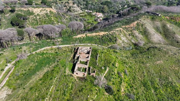casa indipendente in vendita a Messina in zona Centro Storico