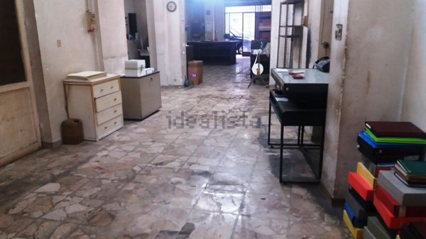 locale commerciale in vendita a Messina