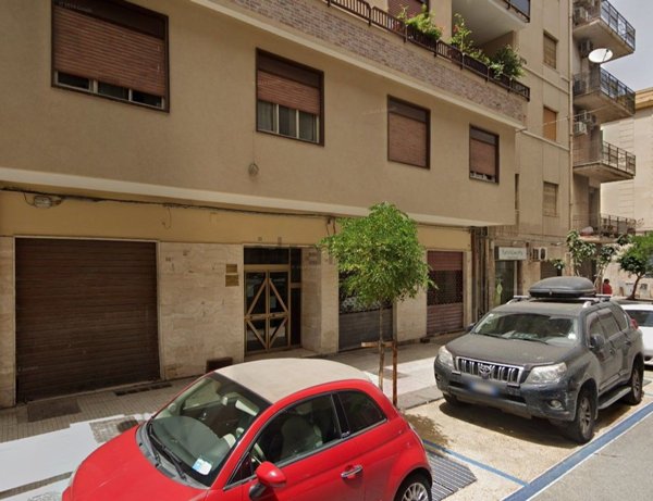locale commerciale in vendita a Messina