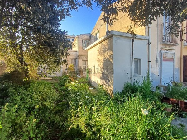 casa indipendente in vendita a Messina in zona Contesse