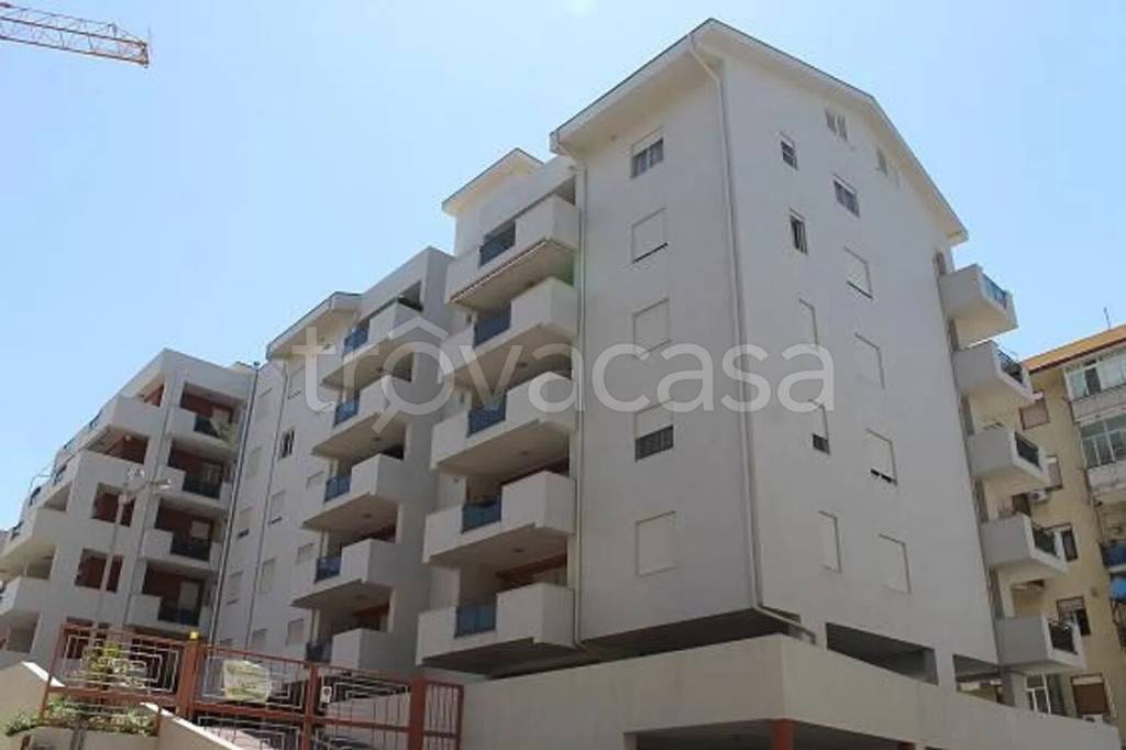 negozio in vendita a Messina in zona Minissale