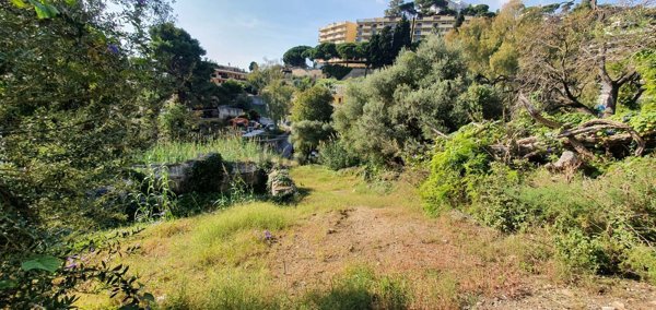 casa indipendente in vendita a Messina