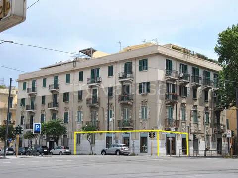 negozio in vendita a Messina in zona Centro Storico