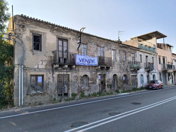 casa indipendente in vendita a Messina in zona Mili Marina