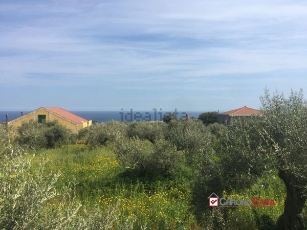 appartamento in vendita a Messina in zona Acqualadroni