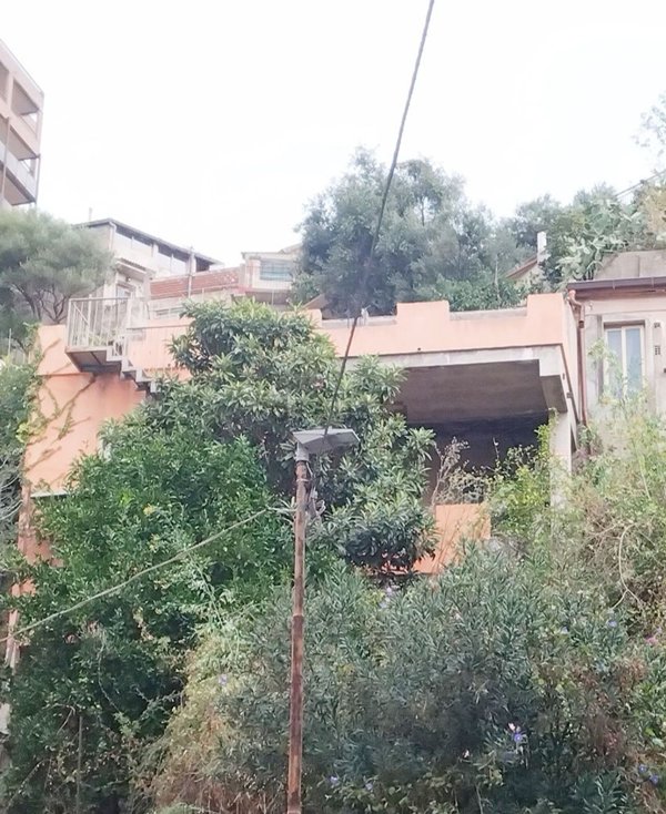 casa semindipendente in vendita a Messina in zona Centro Storico