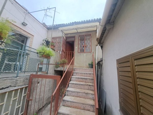 appartamento in vendita a Messina in zona Gazzi