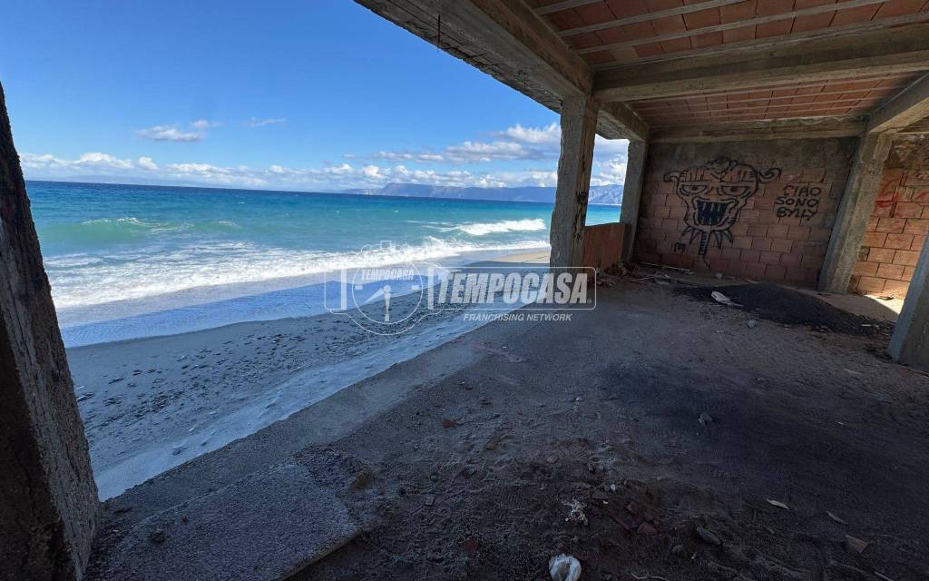 casa indipendente in vendita a Messina in zona Torre Faro